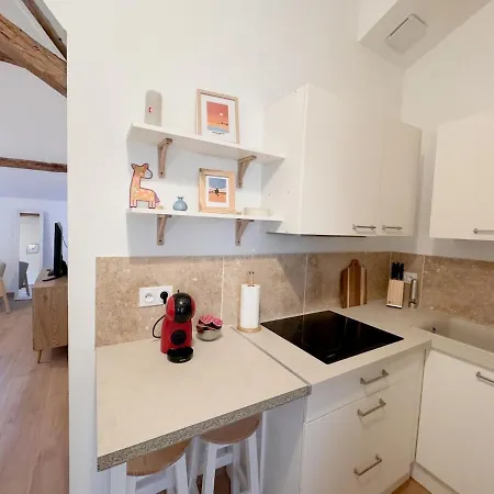 Loft Elegant & Lumineux Dans Un Immeuble Classe Nîmes