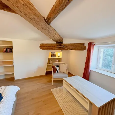 Loft Elegant & Lumineux Dans Un Immeuble Classe Apartment Nimes
